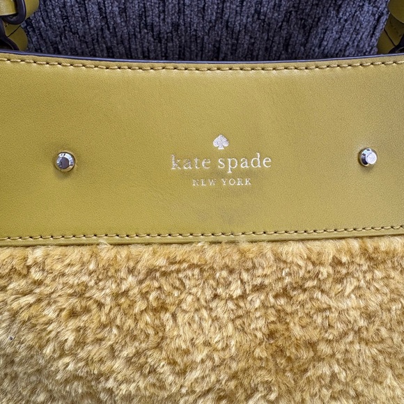 ♠️NWT Kate Spade New York Marti Faux Fur Small Bucket Bag Citron Sapphire - Picture 8 of 16